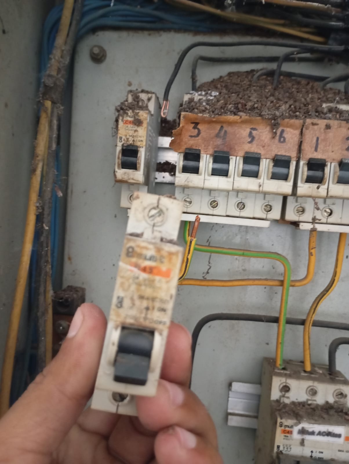 Pemasangan Gronding Installasi Listrik & Penangkal Petir